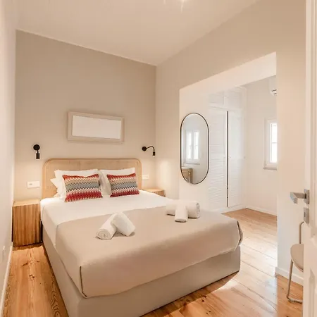 Pn Modern & Tastefully Renovated - 3br In The Heart Of Apartment Lissabon