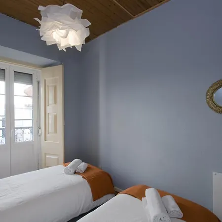 Pn New Ac! Stylish & Central- View To Tram 28! Appartement Lissabon
