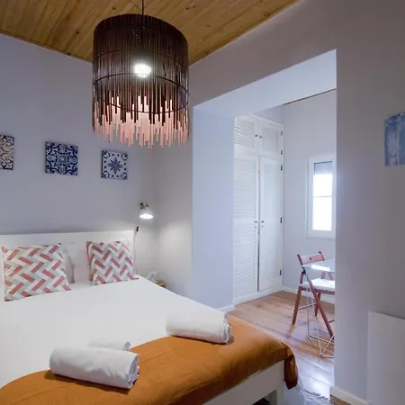 Pn New Ac! Stylish & Central- View To Tram 28! Appartement Lissabon