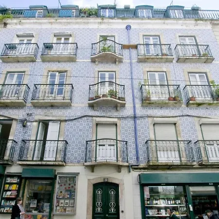 Pn Currently Being Completely Renovated! In The Heart Lisbon! Book In Advance To Secure Your