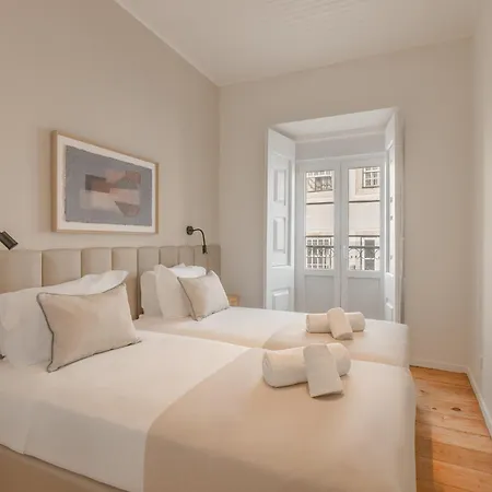Pn Modern & Tastefully Renovated - 3br In The Heart Of アパート リスボン