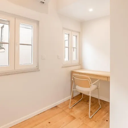 Pn Modern & Tastefully Renovated - 3br In The Heart Of アパート リスボン