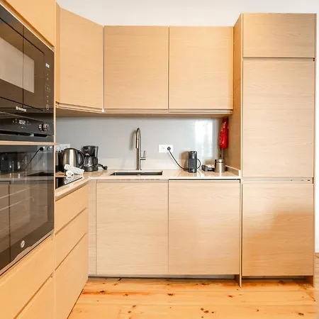 Pn Modern & Tastefully Renovated - 3br In The Heart Of アパート *