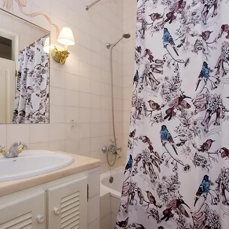 Pn New Ac! Stylish & Central- View To Tram 28! * Lizbona
