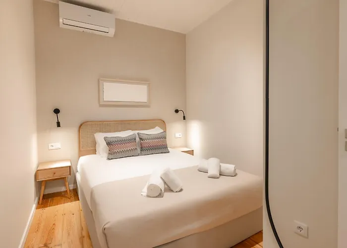 Pn Modern & Tastefully Renovated - 3br In The Heart Of